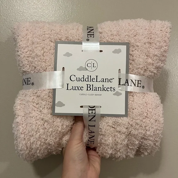 Caden Lane Luxe Blankets light rose soft pink blanket. New! - Picture 5 of 5